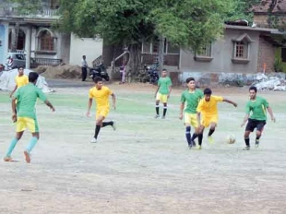 Holy Cross boys book final berth