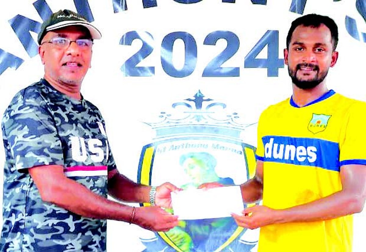 Hosts St Anthony’s
face Dunes SC
in final today