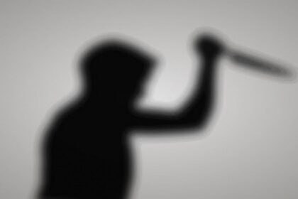 Hotel employee slits the neck of his business partner with  a knife at Aguada helipad