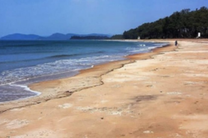 Hotelier issued  show cause notice