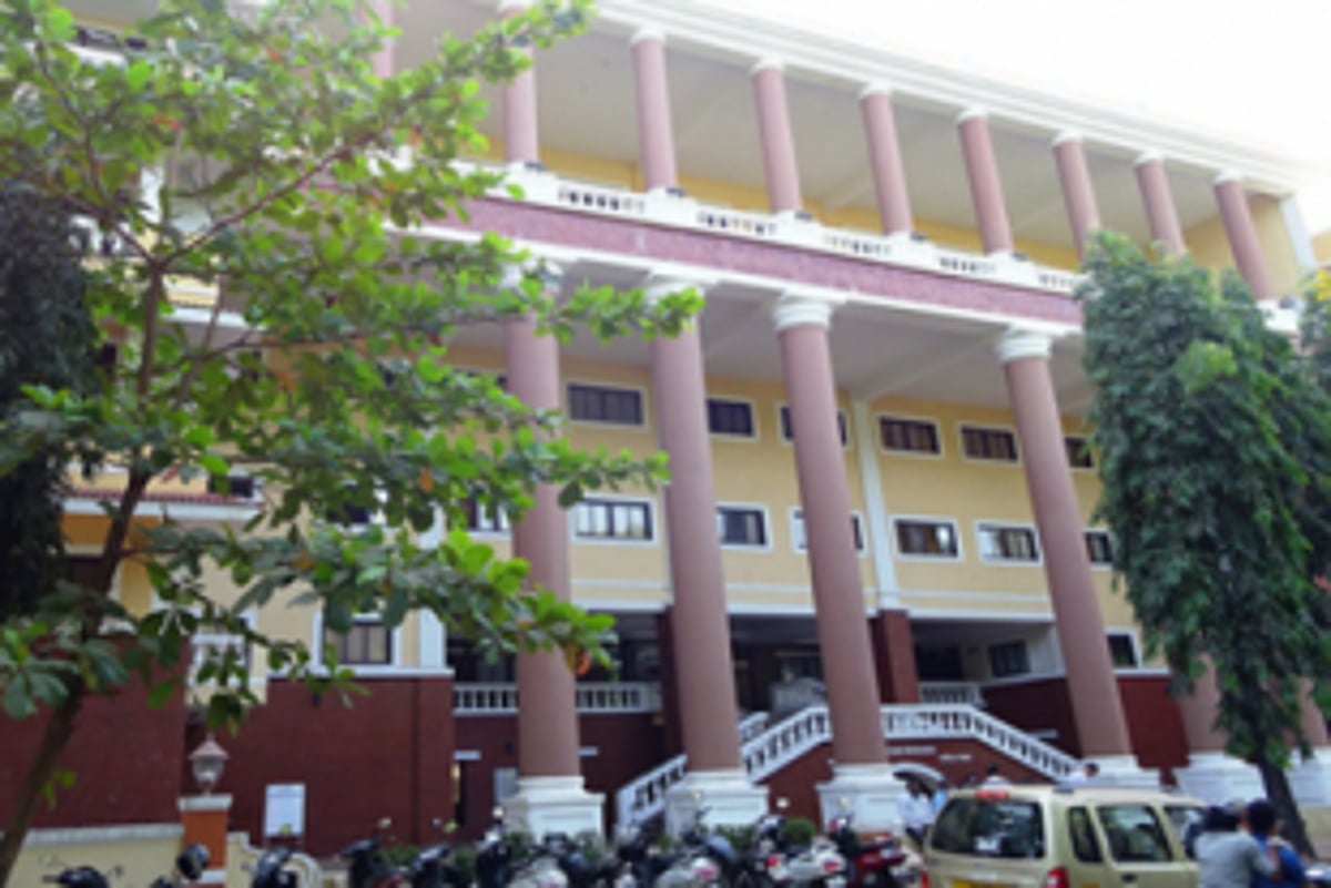 Hotels, guest houses warned of punitive action if they deny food, throw guests out