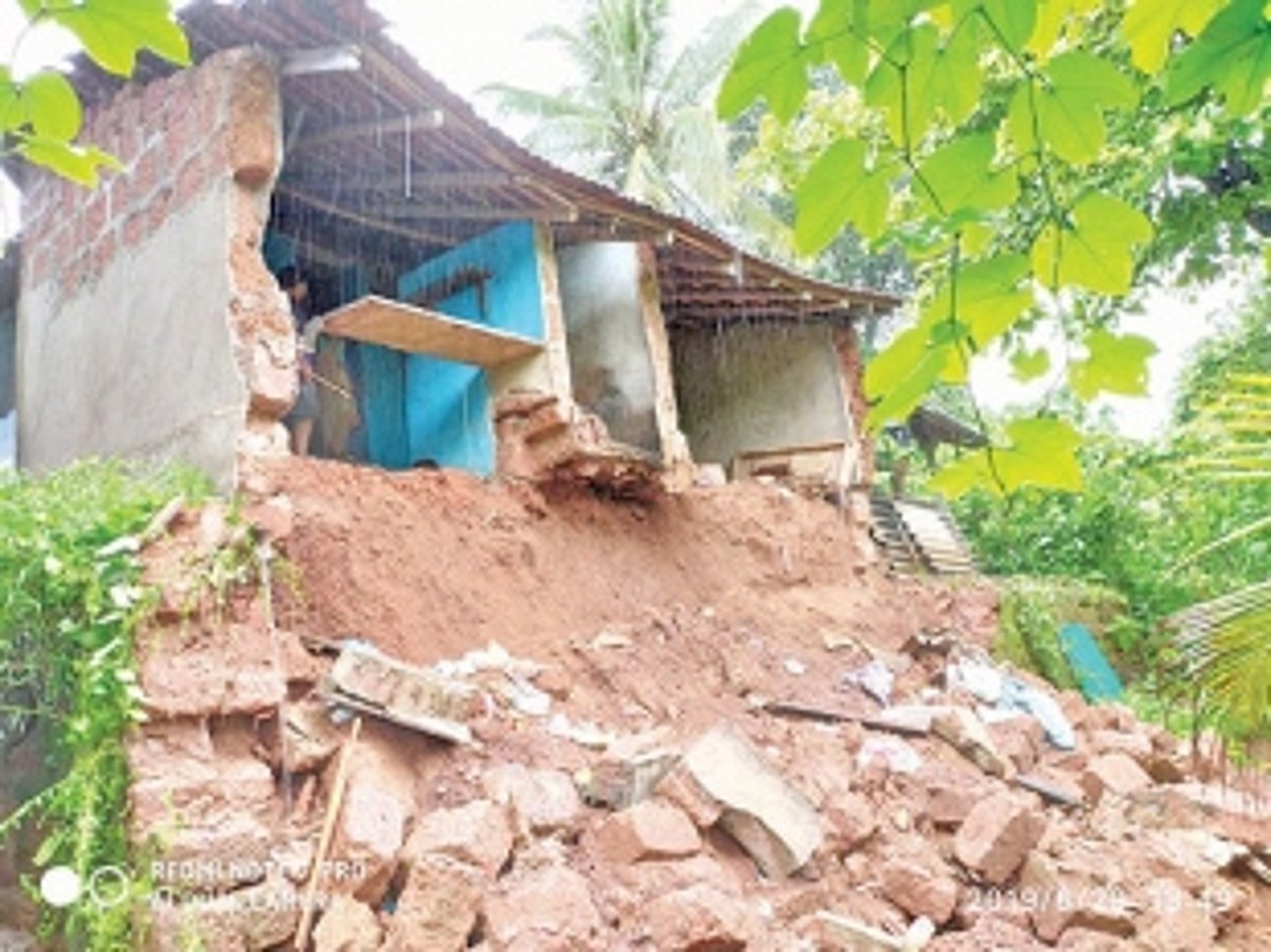 House at Pernem partially collapses; family escapes unhurt