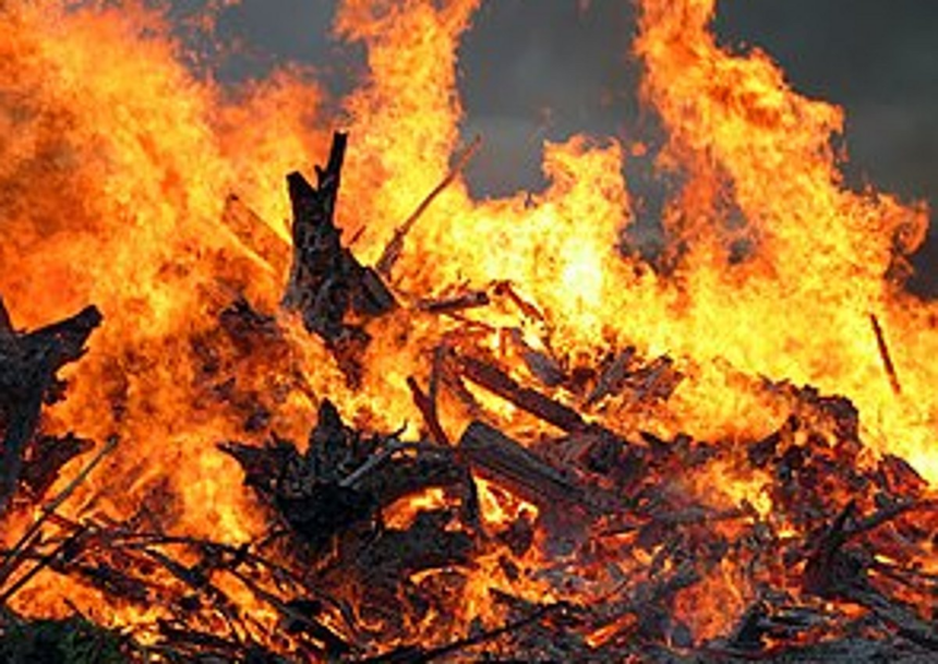 House catches fire at Devabagh