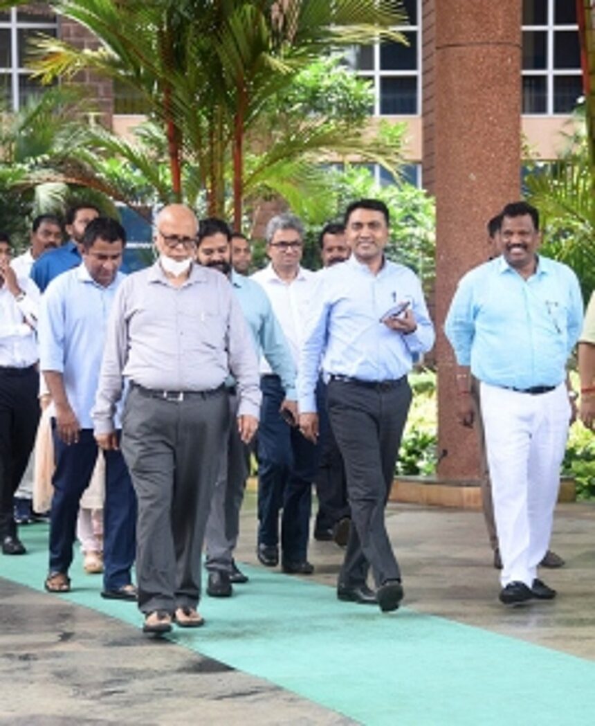 House full in Sawant cabinet: ‘Family members’ may make way for new family men