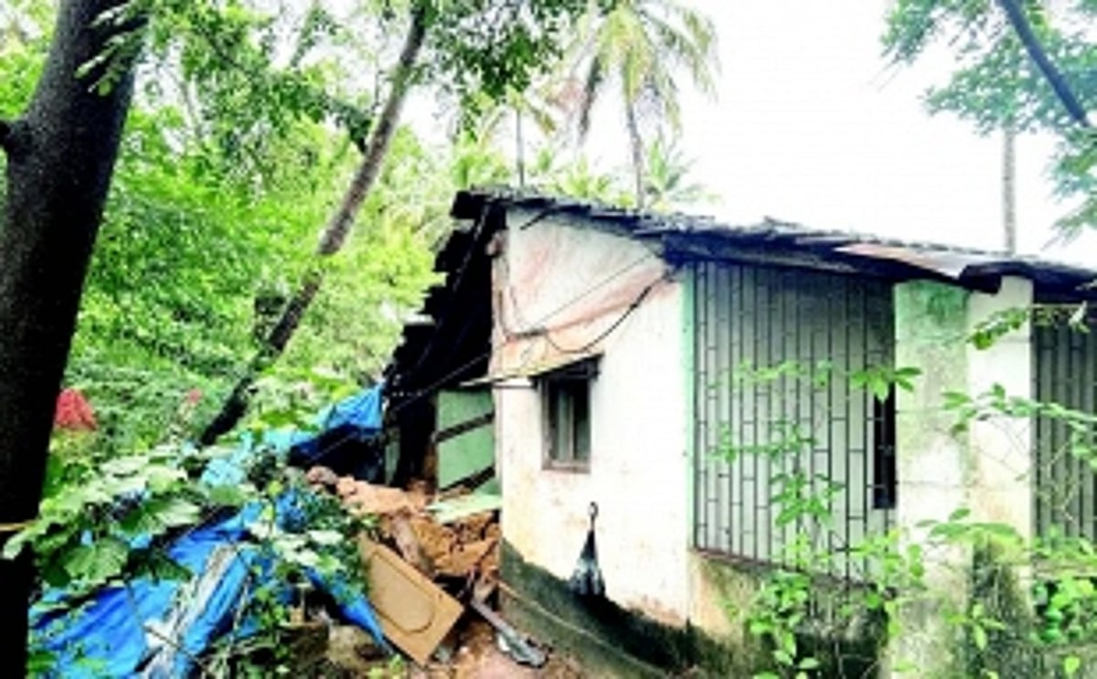 Houses, walls and vehicles damaged by falling trees as rain pummels Salcete taluka