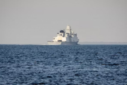 Houthi Rebels Target US and UK Ships in Red Sea Missile Attacks: Vessel Headed for India Escapes Major Damage