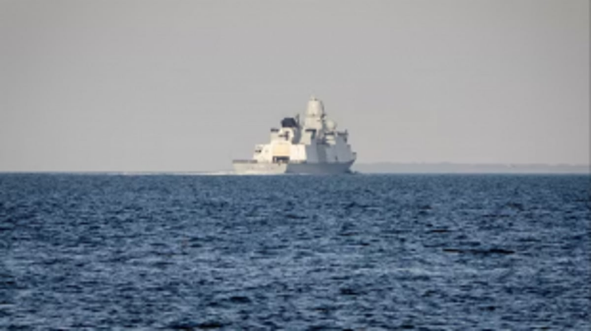 Houthi Rebels Target US and UK Ships in Red Sea Missile Attacks: Vessel Headed for India Escapes Major Damage