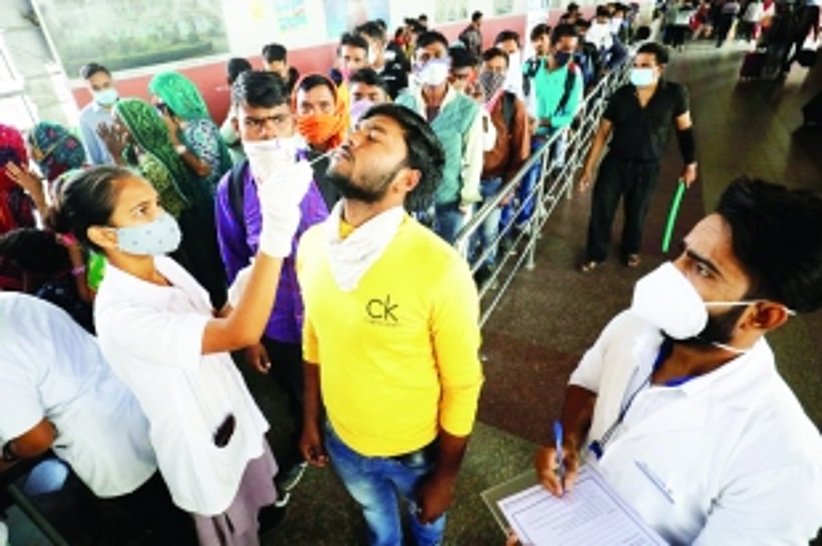 How can Goa brace for another surge relating to the Omicron variant?