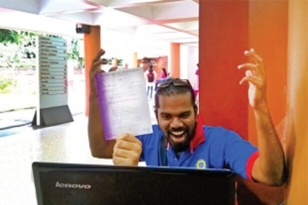 How tweet! Notifications by the (Face)book