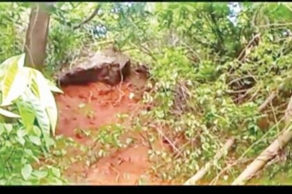 Huge boulder atop Caranzalem hill poses threat to residents below