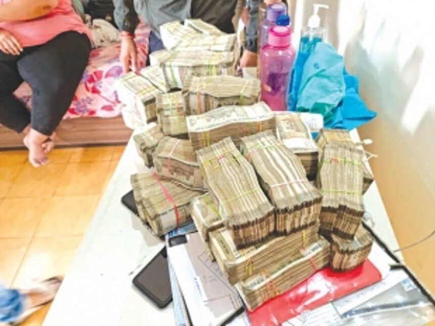 I-T dept seizes over Rs 6 cr cash from Margao hawala operator