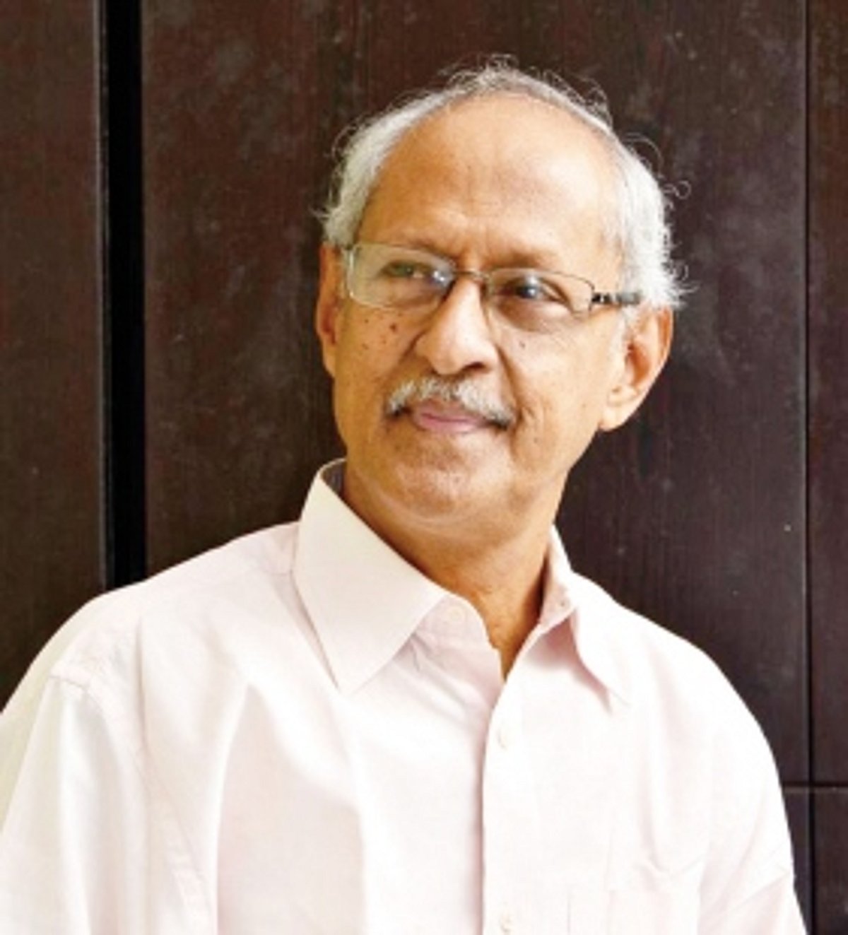 I have said nothing about wiping out signs of the Portuguese regime: Mauzo