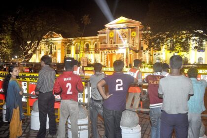 IFFI enthusiasts wait to catch a glimpse of celebrities walking on the red carpet in front of the old GMC, one of the film fest venues, on Tuesday.But none showed up disappointing the fans thoroughly.