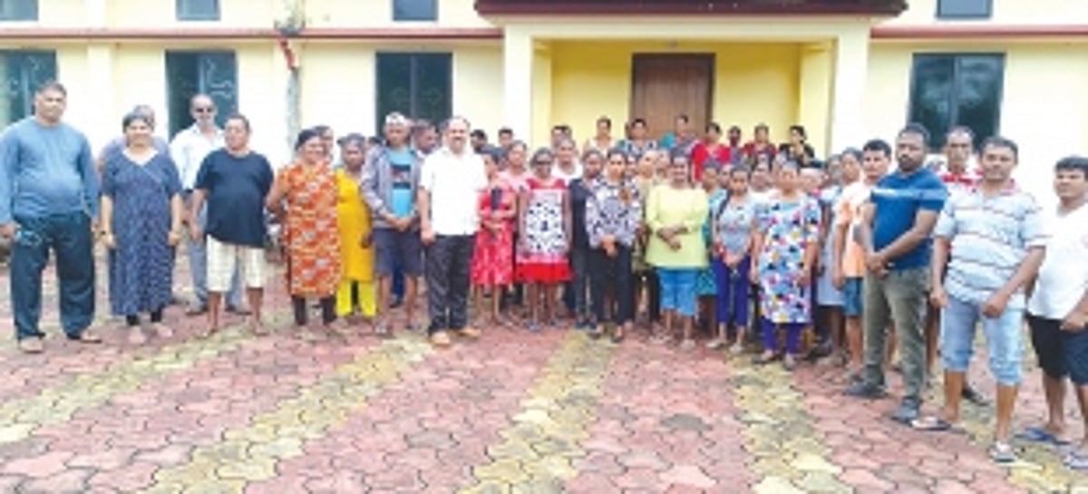 IIT protests: Shift project to uncultivated land, say farmers