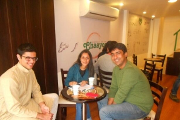 IITians quit US jobs to open tea cafe chain