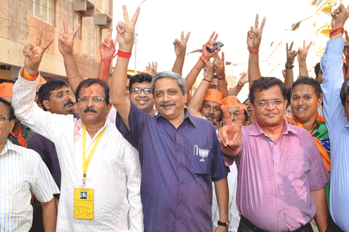 IN CHANAKYAS COURT: The mastermind of the elections, Parrikar with his victory trophies, his MPs Shripad Naik and Narendra Sawaikar.