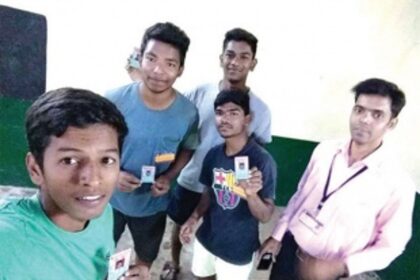 IT’S ALL ABOUT THAT CLICK! #GOVOTE