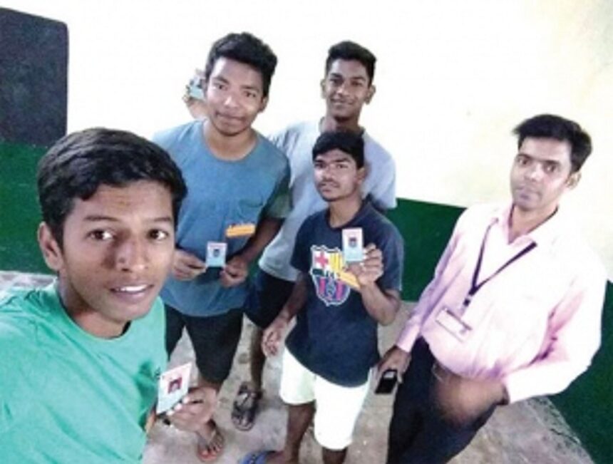 IT’S ALL ABOUT THAT CLICK! #GOVOTE