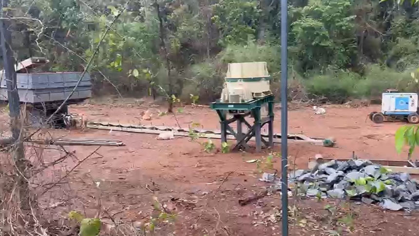 Illegal Stone Crusher in Sanvordem Defies Government Orders, Continues Operations Despite Stop Notice 1 Illegal Stone Crusher in Sanvordem Defies Government Orders, Continues Operations Despite Stop Notice