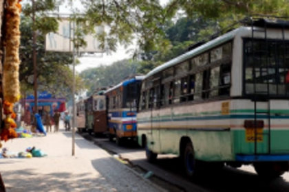 Illegal bus stops grind traffic to a full stop in Margao