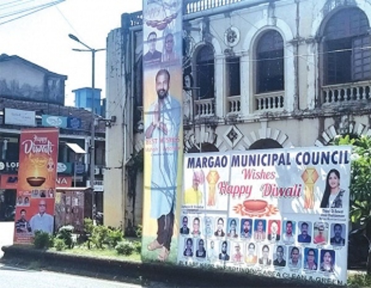 Illegal hoardings must go within three months, South Goa Collector tells local bodies