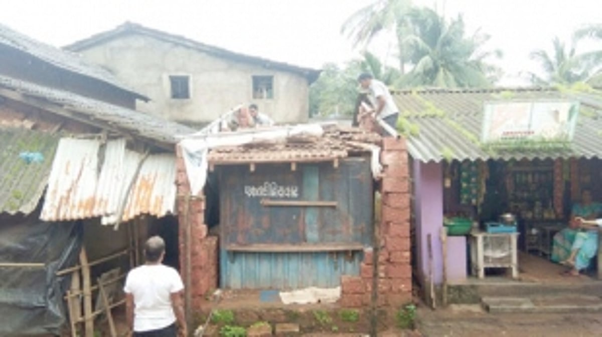 Illegal hotel razed at Thane
