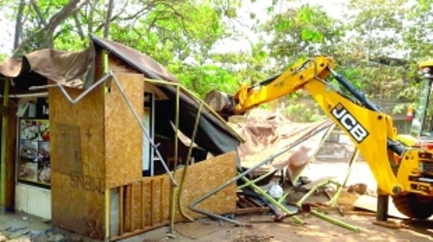Illegal restaurant at Anjuna demolished 1 Illegal restaurant at Anjuna demolished