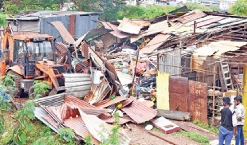 Illegal scrapyard demolished at Mala