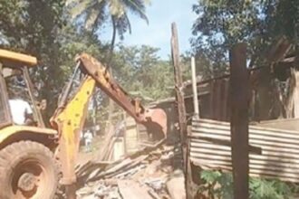 Illegal scrapyards demolished in  Bhoma-Adkon Panchayat area