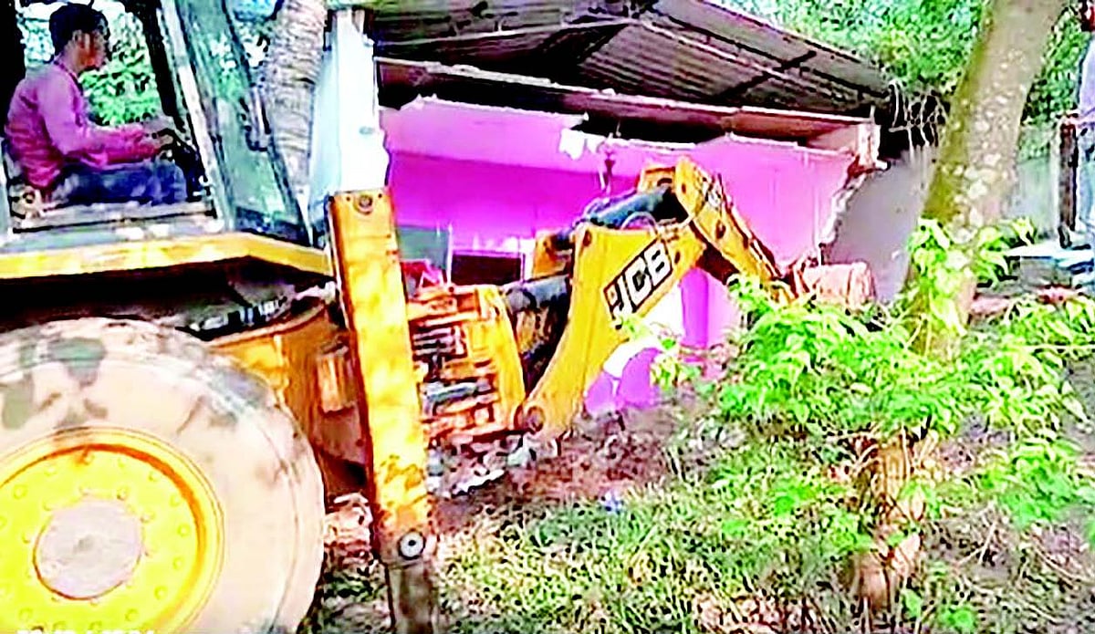 Illegal structures demolished in Calangute
