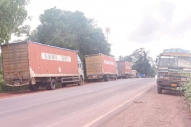 Illegal truck pit-stop on accident-prone NH66 stretch makes life hell for Cuncolkars