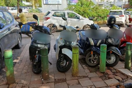 Improper Parking Near Bollards at Pato, Panjim Irks Pedestrians