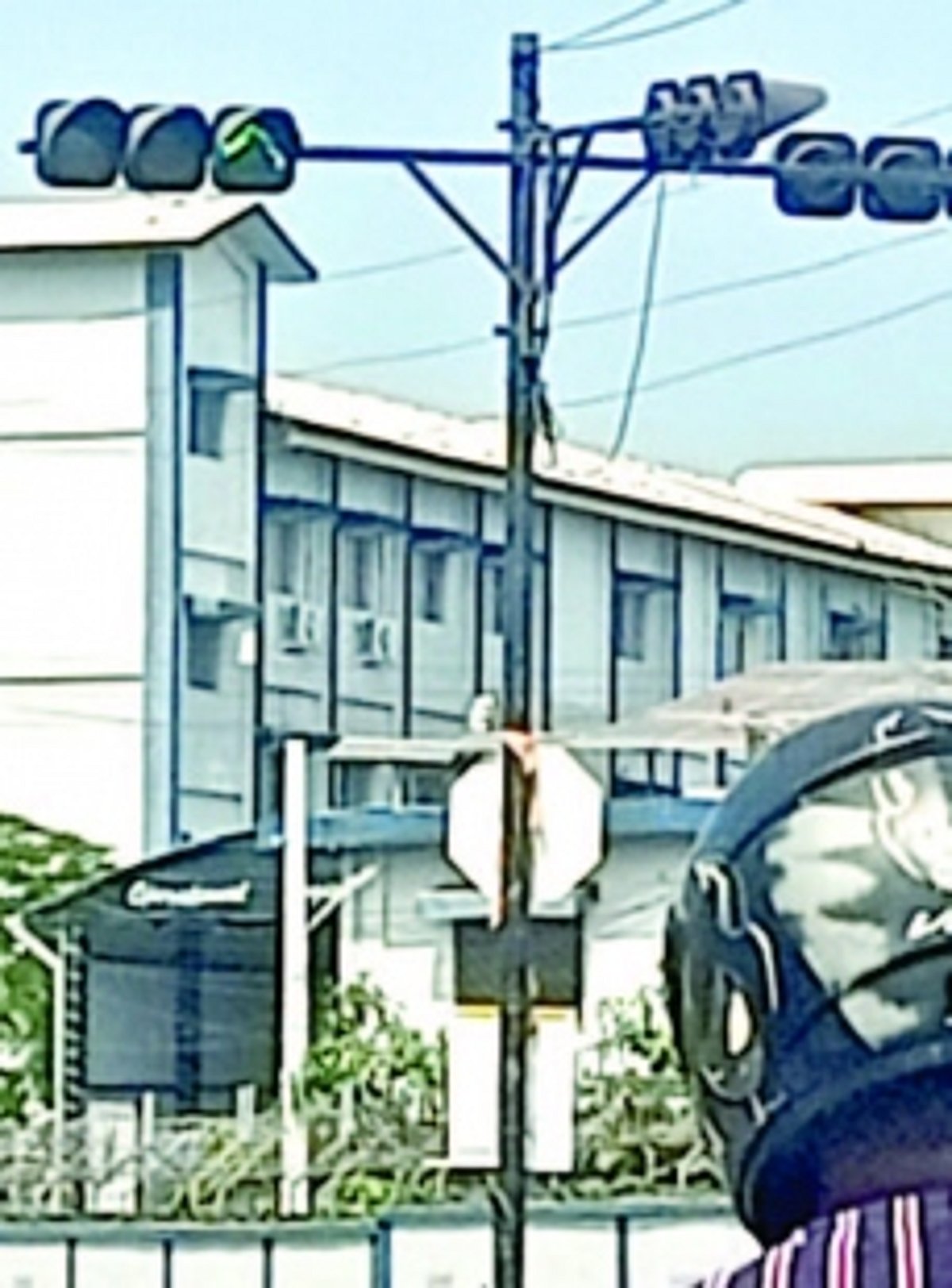 Improper working of signal lights