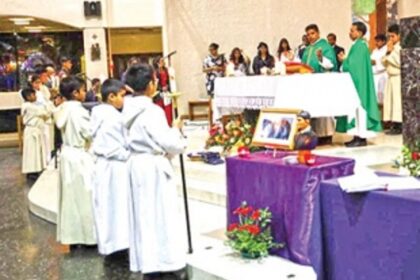 In London, Divar’s festakars find  reasons to celebrate, rejoice and dance