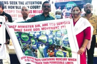 In X’mas eve protest, citizens slam dumping of ‘hazardous material’