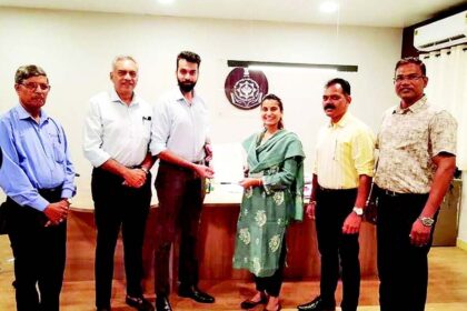 In a first, Bicholim-based distiller bags GI tag for bottling Caju Feni