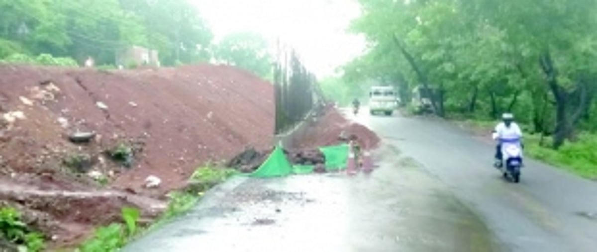 In wake of road fatalities, Ponda locals demand signboards to alert commuters of infra work