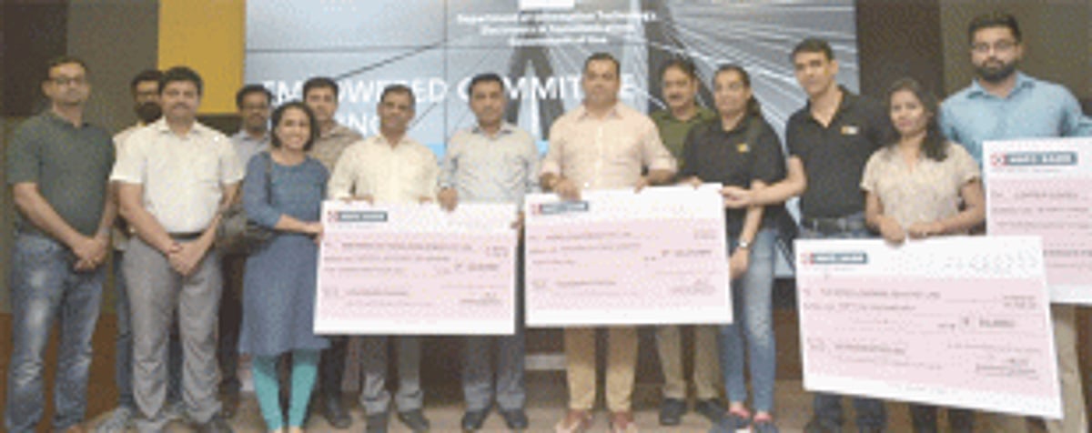 Incentives by way  of cheques handed  over to IT start-ups
