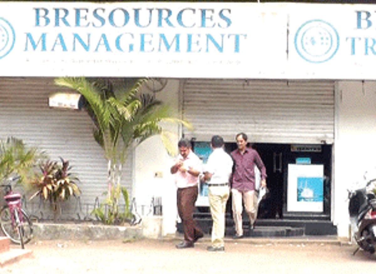 Income Tax officials leaving the office of Nuvem MLA Mickky Pacheco