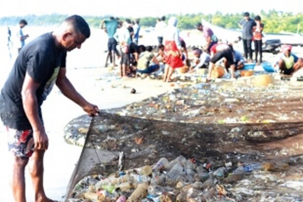 Increasing plastic waste in sea worries Caranzalem fishermen
