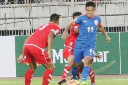 India ride on Chhetri’s late winner