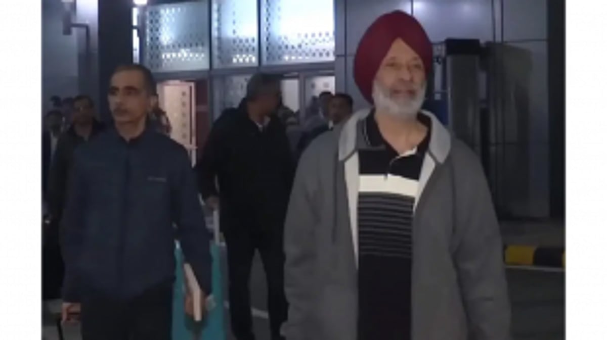 Indian Navy Veterans Detained in Qatar on spying Charges Released and Return Home