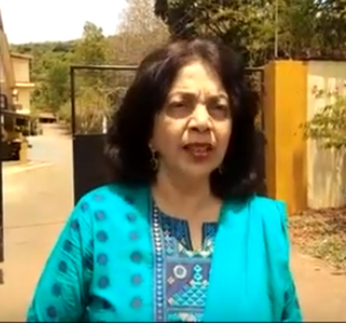 Indian Navy   provides   essentials   to needy