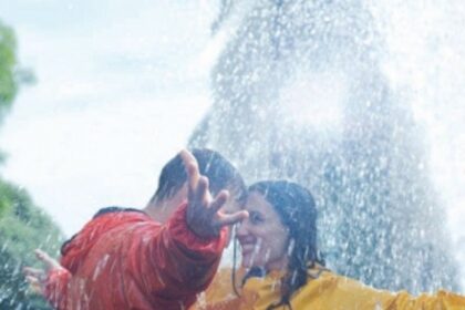 Indian couples love travelling in the rain!
