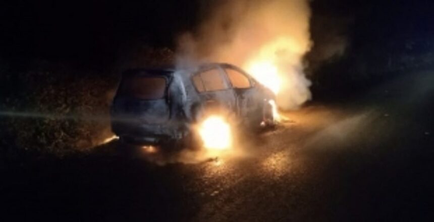 Innova Taxi Reduced to Ashes in Late-Night Blaze at Cansa Thivim; Driver Injured