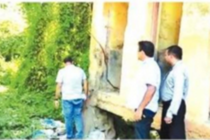 Inspection reveals discharge of sewage from slum into River Sal continues unchecked