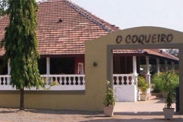 Inspector Zende recalls his “Hello Charles” moment in Goa to UK tabloid as series on Shobraj streams