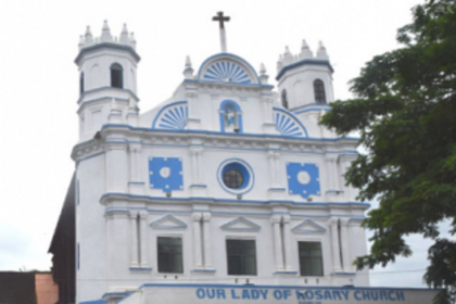 Installation of railings along  Navelim footpaths begin