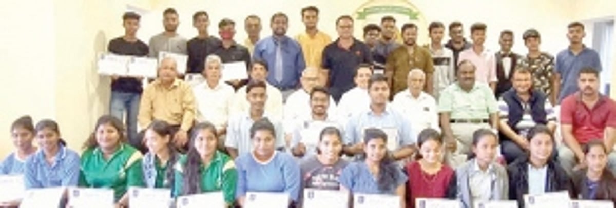 Inter-diploma carrom & chess tourney held in Curchorem