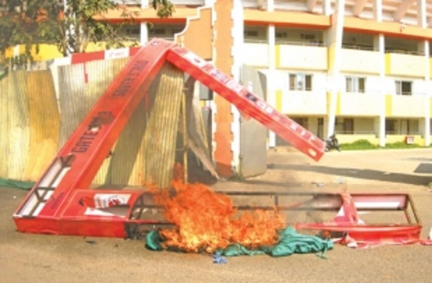 Irate soccer fans go on a rampage at Fatorda